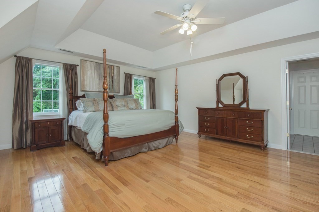 18 Castle Road Northborough, MA 01532 - Photo 11 of 16 Gallery Image 11