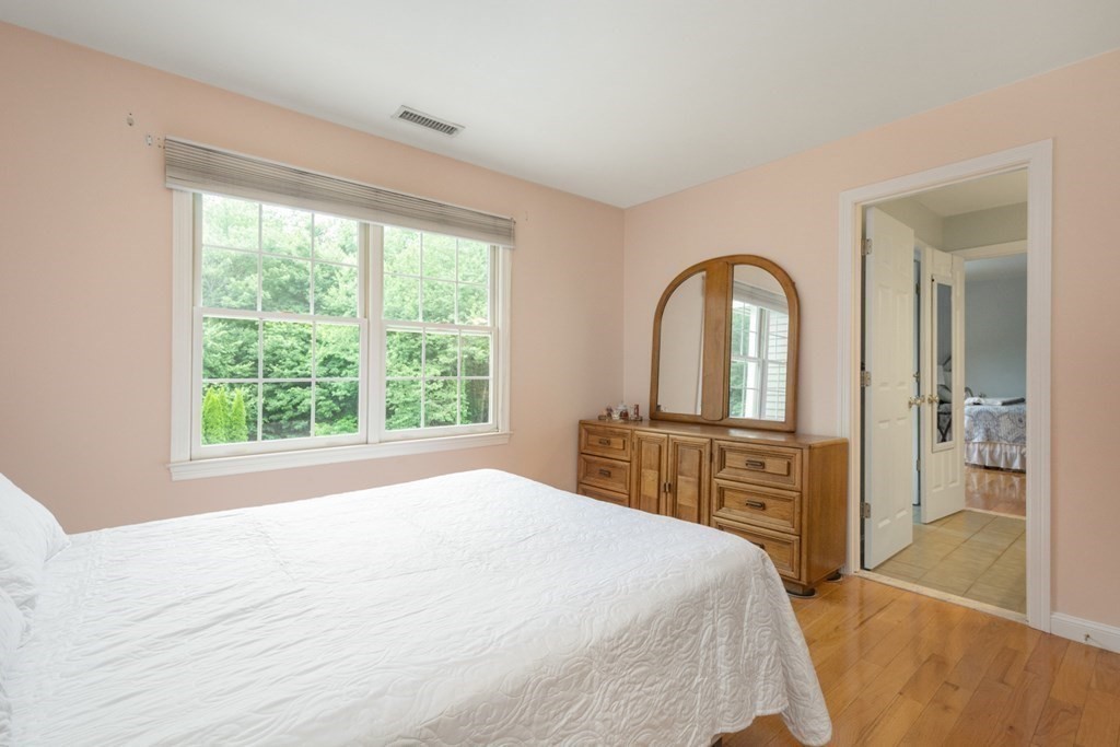 18 Castle Road Northborough, MA 01532 - Photo 14 of 16 Gallery Image 14