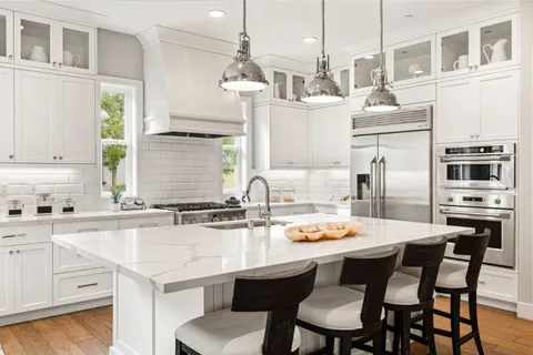 $2,999,900 | 3103 Mena Drive, San Mateo, CA 94403