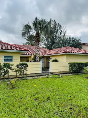 $700,000 | 3405 Northwest 82nd Avenue, Coral Springs, FL 33065