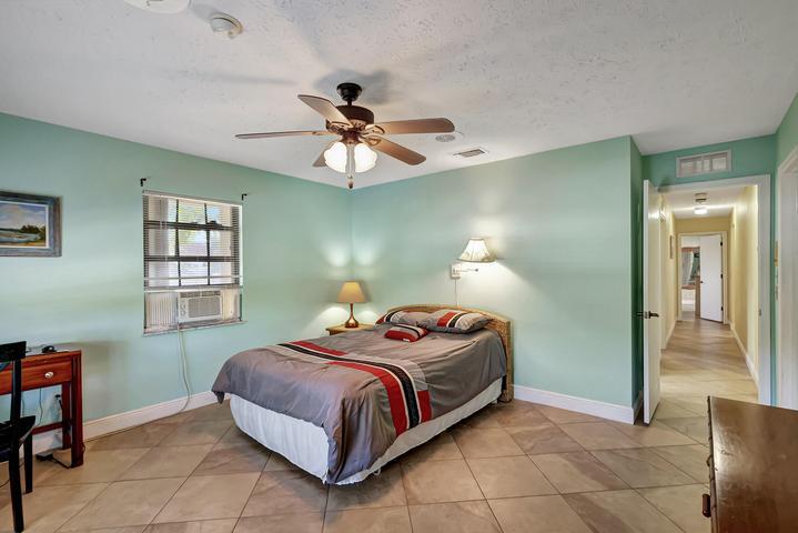 137 Queens Road Fort Pierce, FL 34949 - Photo 26 of 43 26