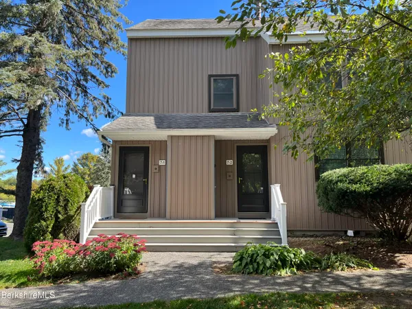 $350,000 | 7 Rolling Hills, Unit 71, Lenox, MA 01240