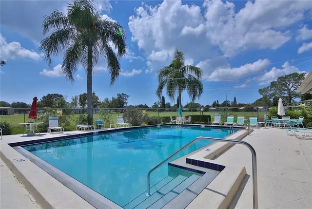 $3,700 | 2814 29th Avenue West, Unit 2814, Bradenton, FL 34205