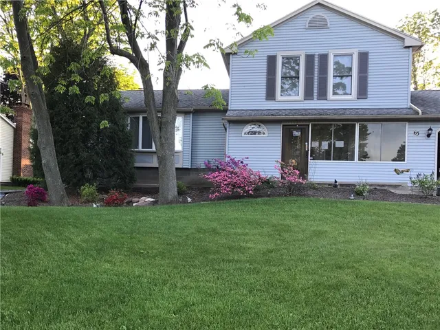 $249,900 | 63 West Bend Drive, Greece, NY 14612