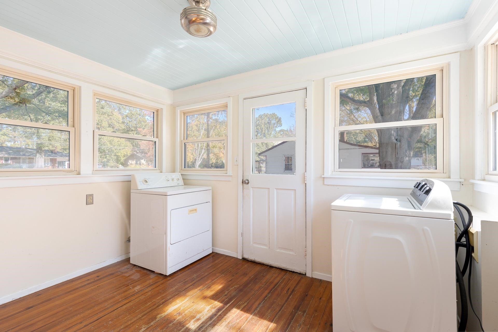 1126 Thompson Road Durham, NC 27704 - Photo 18 of 30 Photo 18