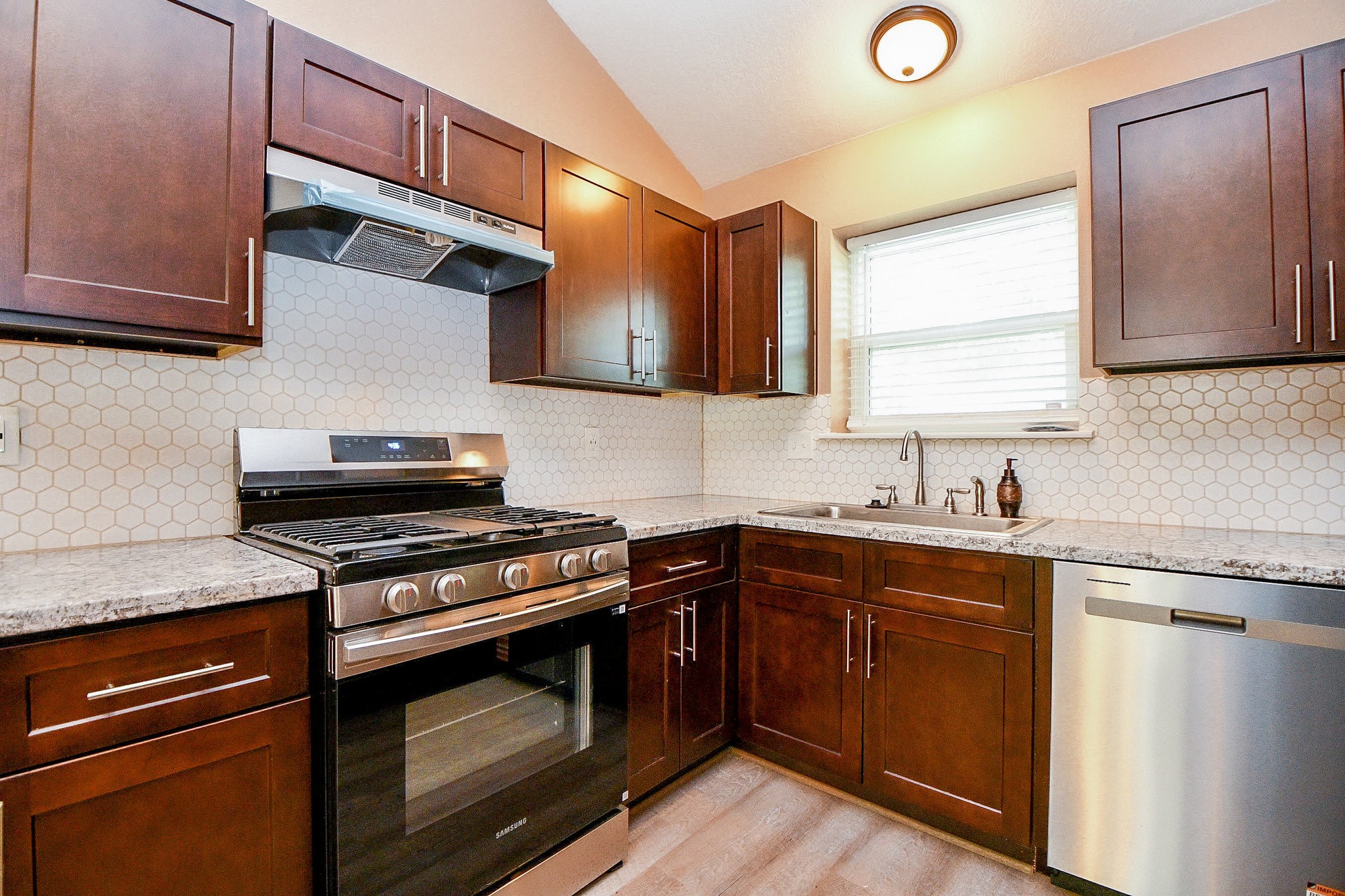 3019 Ciderwood Drive Spring, TX 77373 - Photo 11 of 32