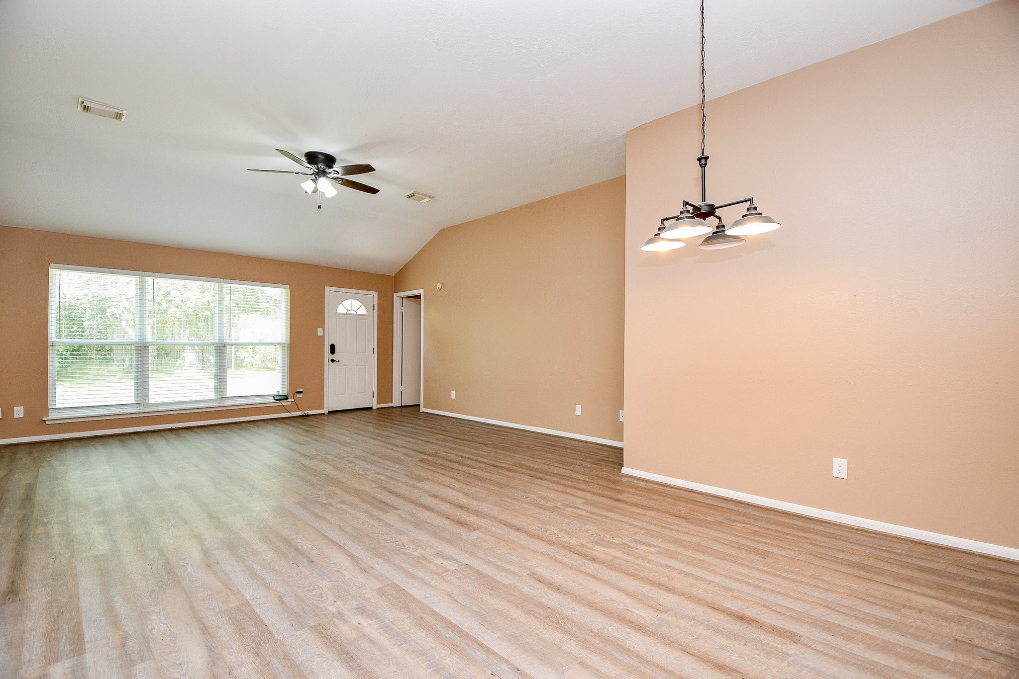 3019 Ciderwood Drive Spring, TX 77373 - Photo 5 of 32