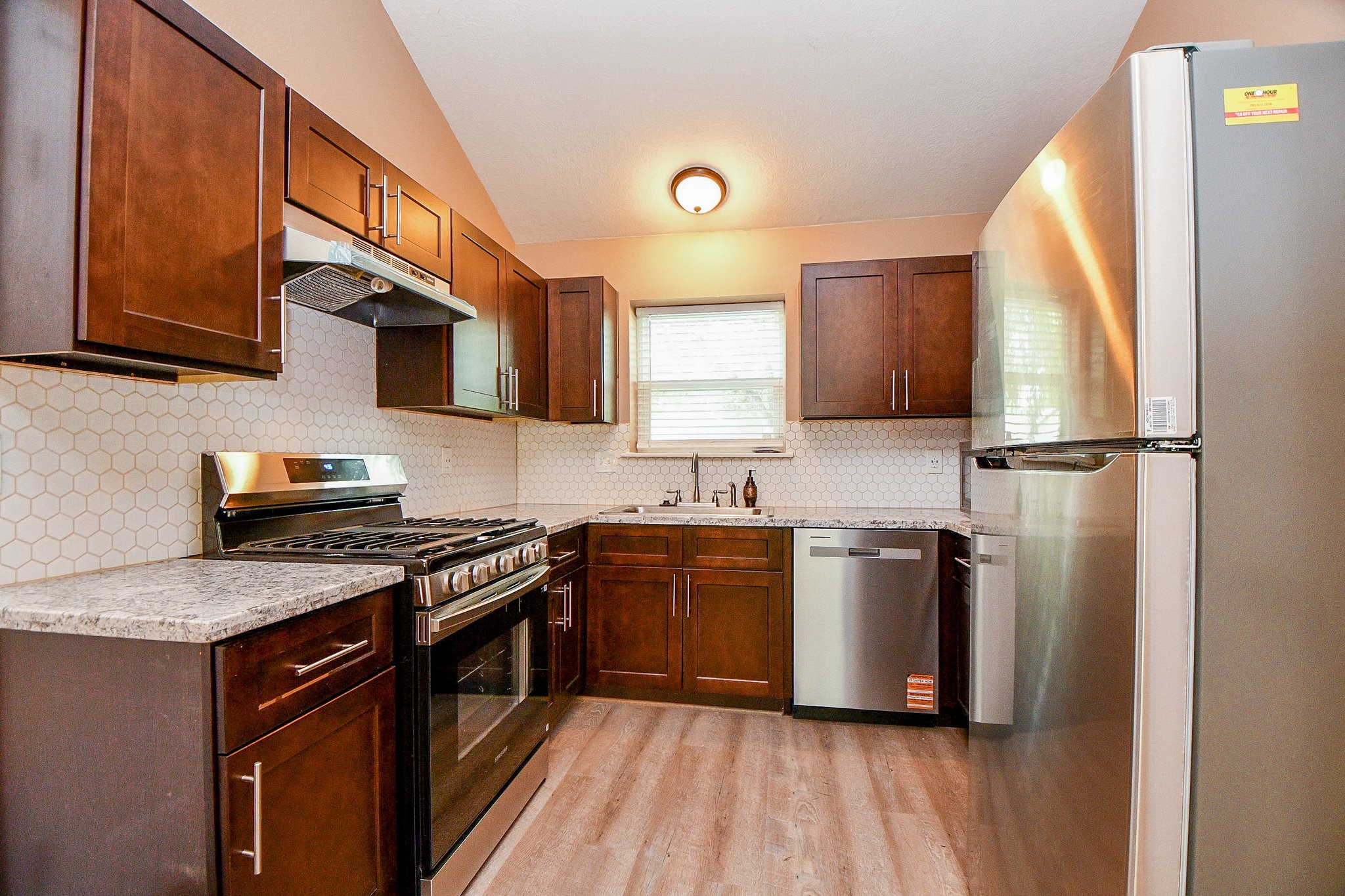 3019 Ciderwood Drive Spring, TX 77373 - Photo 9 of 32