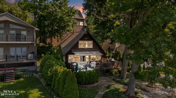 $709,000 | 5940 Silver Birch Road, Ortonville, MI 48462