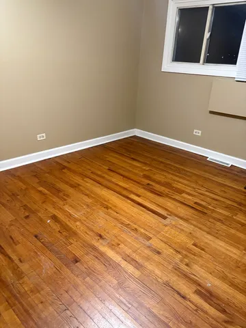 $2,600 | 2035 171st Street, Hazel Crest, IL 60429