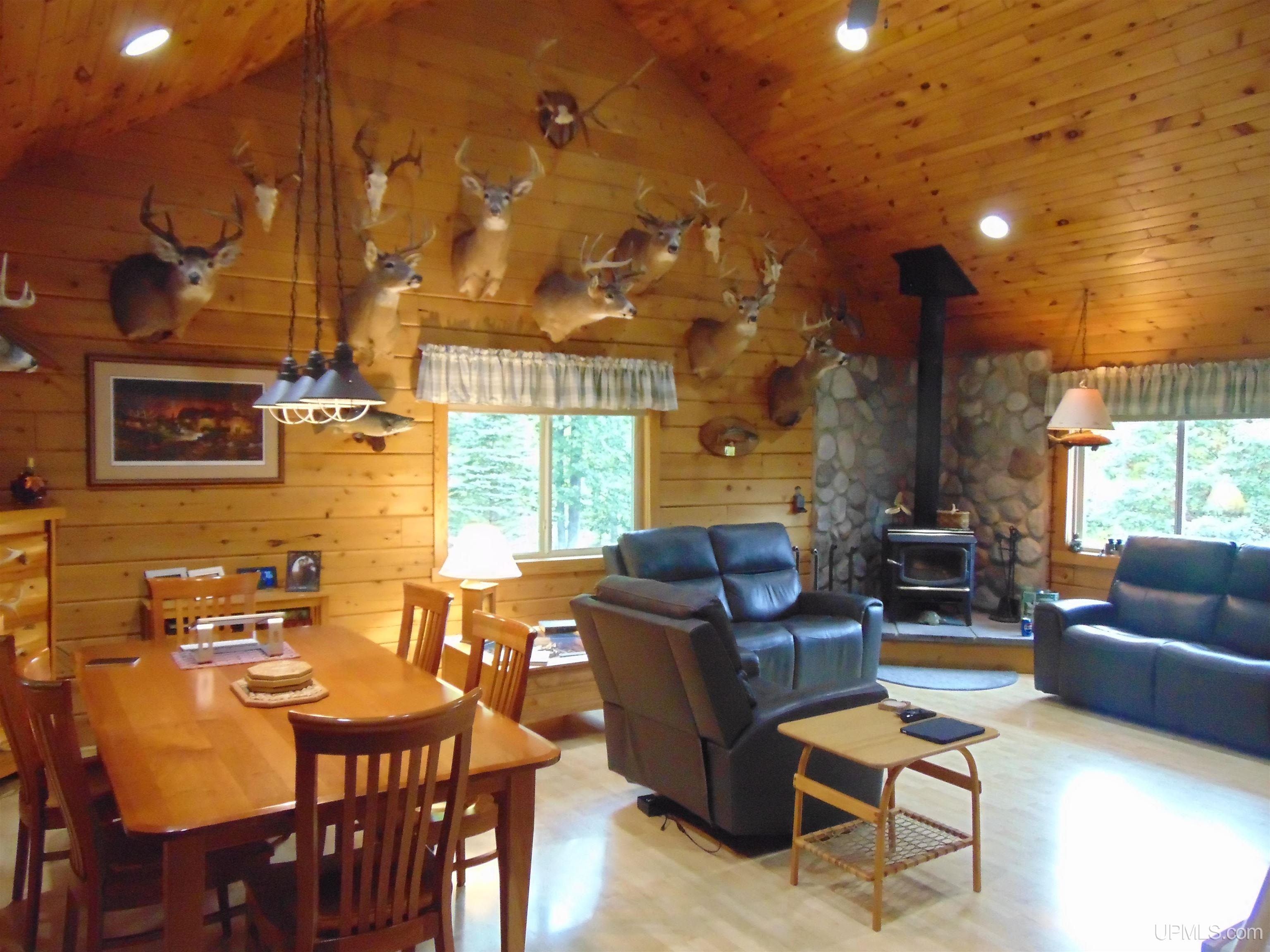 2792 County Line Road Vulcan, MI 49892 - Photo 10 of 99