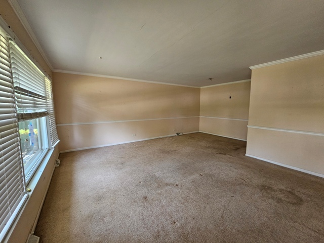 1004 Jenkisson Avenue Lake Bluff, IL 60044 - Photo 3 of 10 a view of empty room