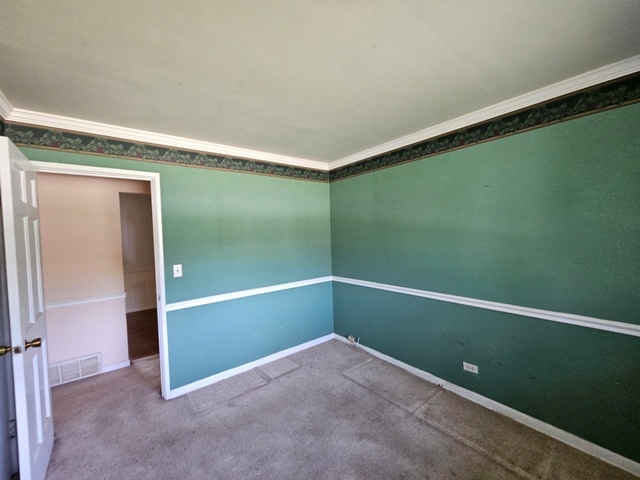 1004 Jenkisson Avenue Lake Bluff, IL 60044 - Photo 6 of 10 a view of empty room with window