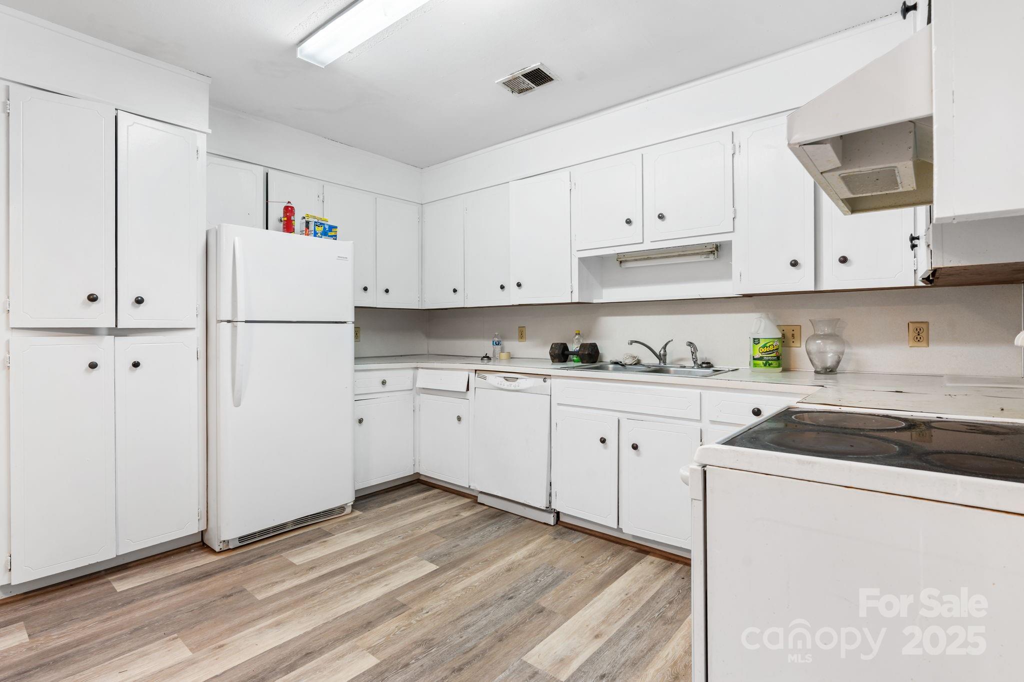 103 Ramsey Street Morganton, NC 28655 - Photo 11 of 26