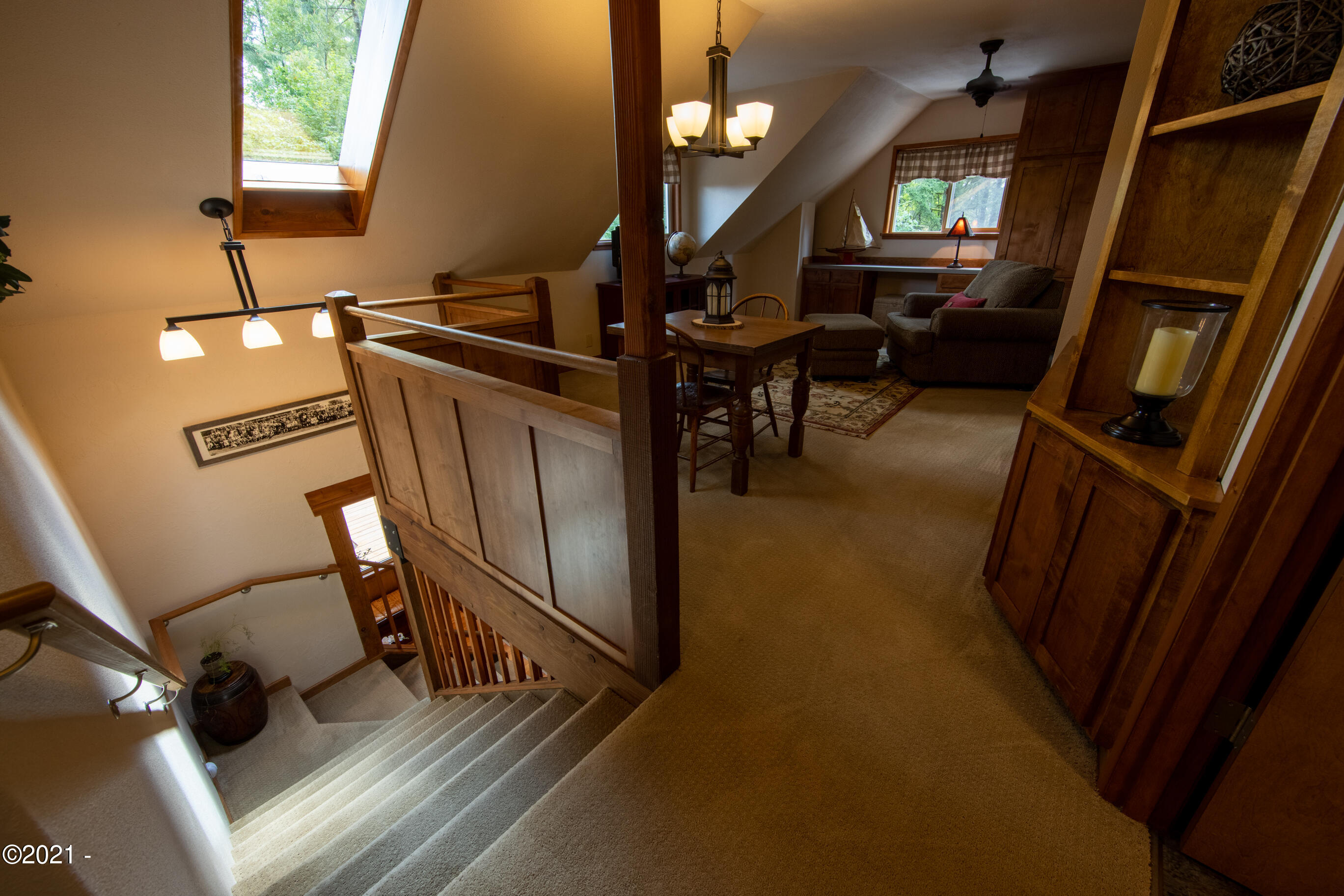 1435 Northeast Wagon Road Toledo, OR 97391 - Photo 24 of 51 Upstairs den