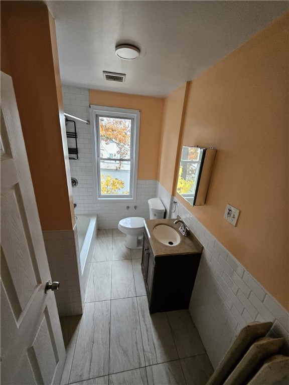 38 Atlantic Avenue, Unit 2 Providence, RI 02907 - Photo 4 of 6