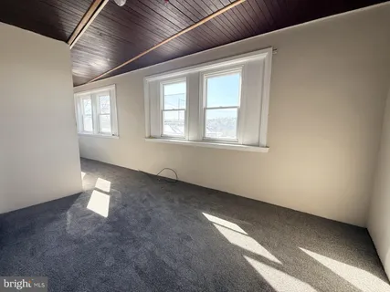 $1,900 | 158 Fountain Street, Unit 3, Philadelphia, PA 19127