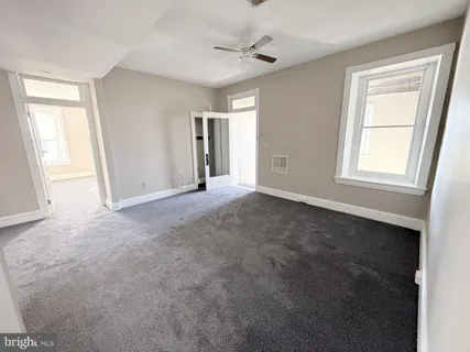 $1,900 | 158 Fountain Street, Unit 3, Philadelphia, PA 19127