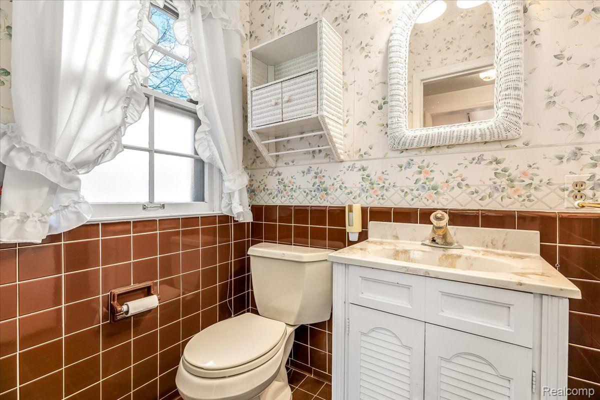 125 Stephens Road Grosse Pointe, MI 48236 - Photo 35 of 50 Gallery Image 35