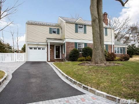 6 Colby Road Port Washington, NY 11050 - Photo 1 of 1