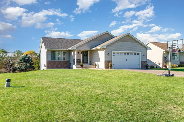 $399,950 | 757 Pleasant Avenue, St. Paul Park, MN 55071