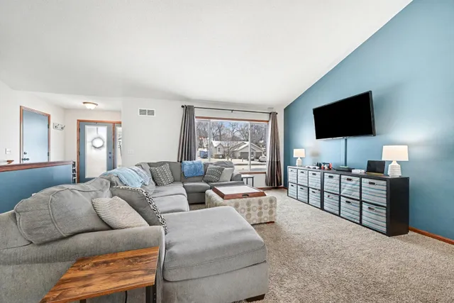 $399,950 | 757 Pleasant Avenue, St. Paul Park, MN 55071