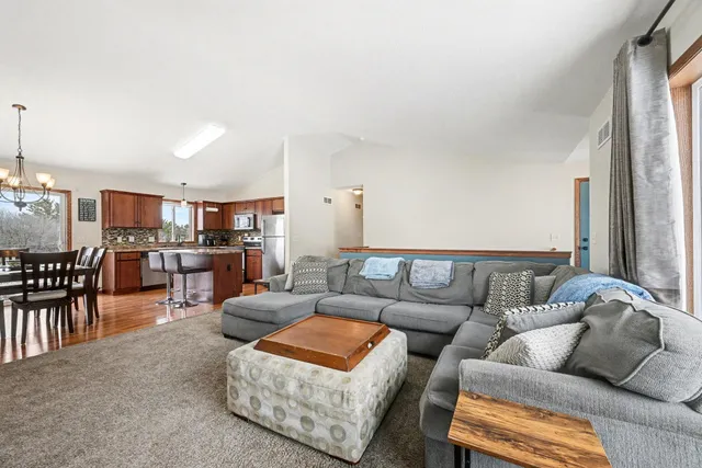 $399,950 | 757 Pleasant Avenue, St. Paul Park, MN 55071