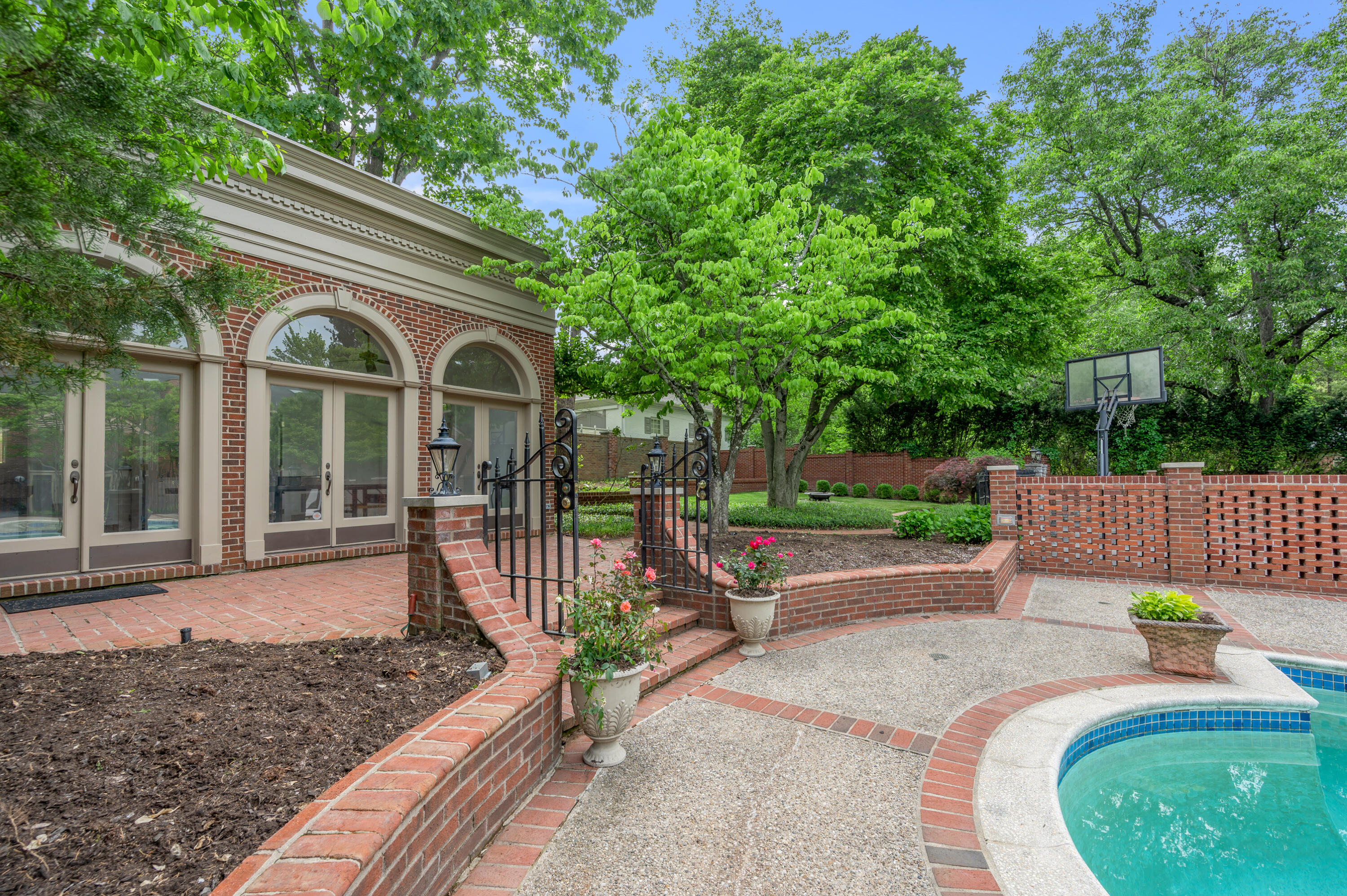 1656 Richmond Road Lexington, KY 40502 - Photo 63 of 80 TDB_6909