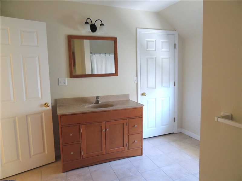 565 Fairmount Street Woonsocket, RI 02895 - Photo 13 of 24 Bathroom.