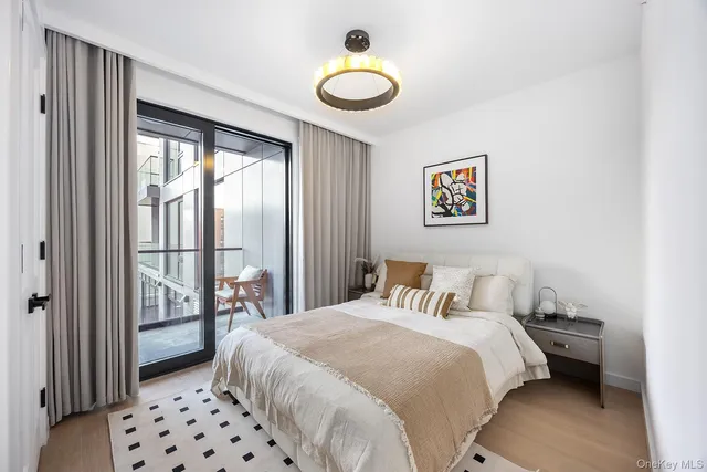 $689,000 | 35-30 146th Street, Unit 401 | Murray Hill - Flushing