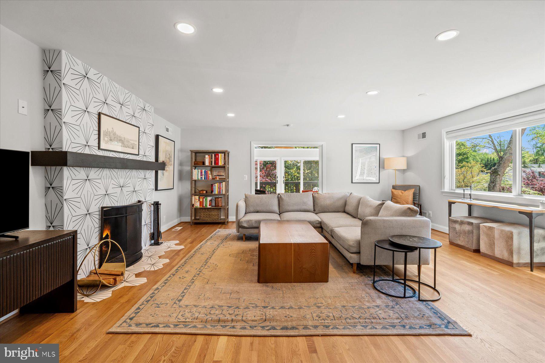 5612 Overlea Road Bethesda, MD 20816 - Photo 20 of 55 Modern and impressive fireplace