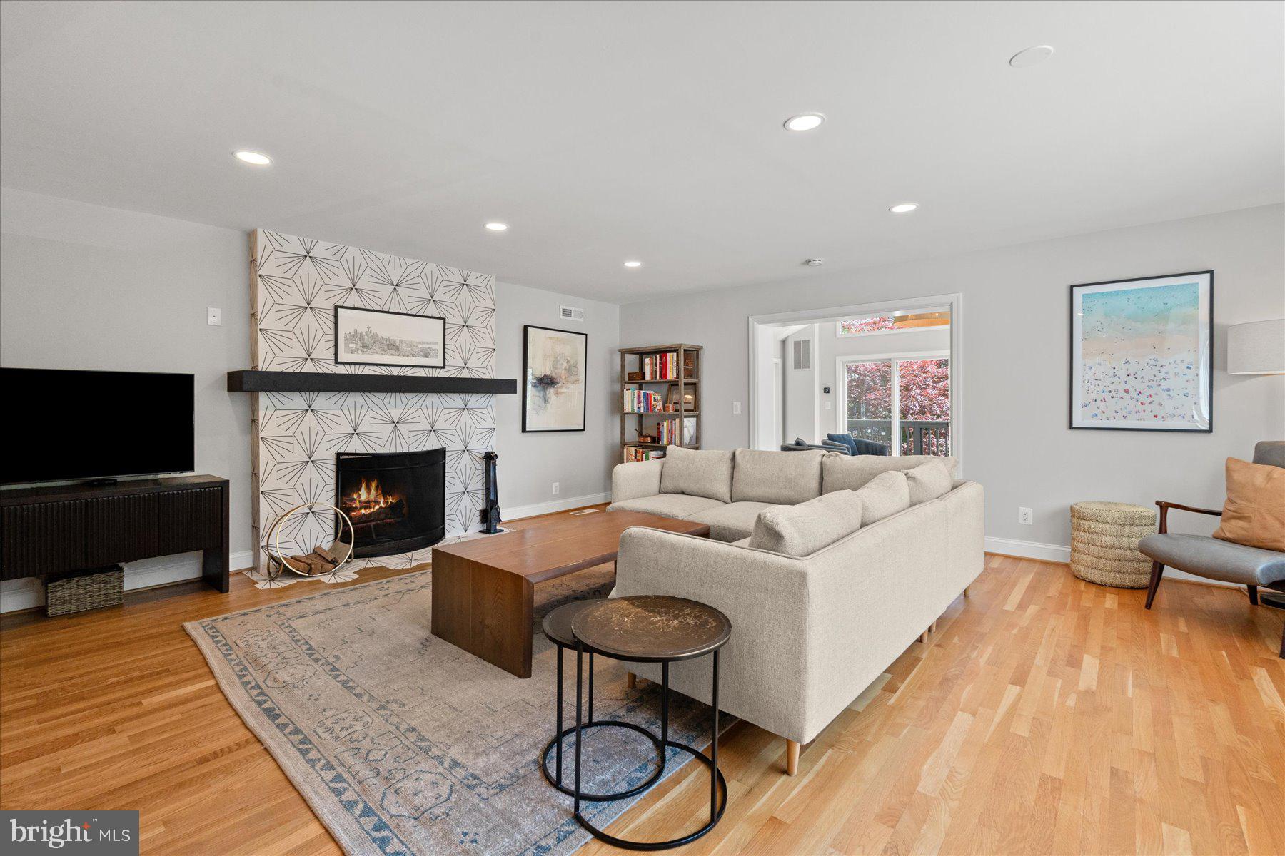 5612 Overlea Road Bethesda, MD 20816 - Photo 21 of 55 Spacious with hardwood floors