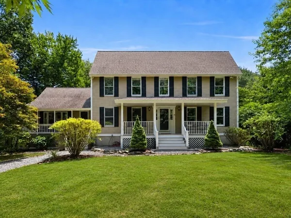 $849,900 | 15 Hillcrest Drive, Tyngsborough, MA 01879