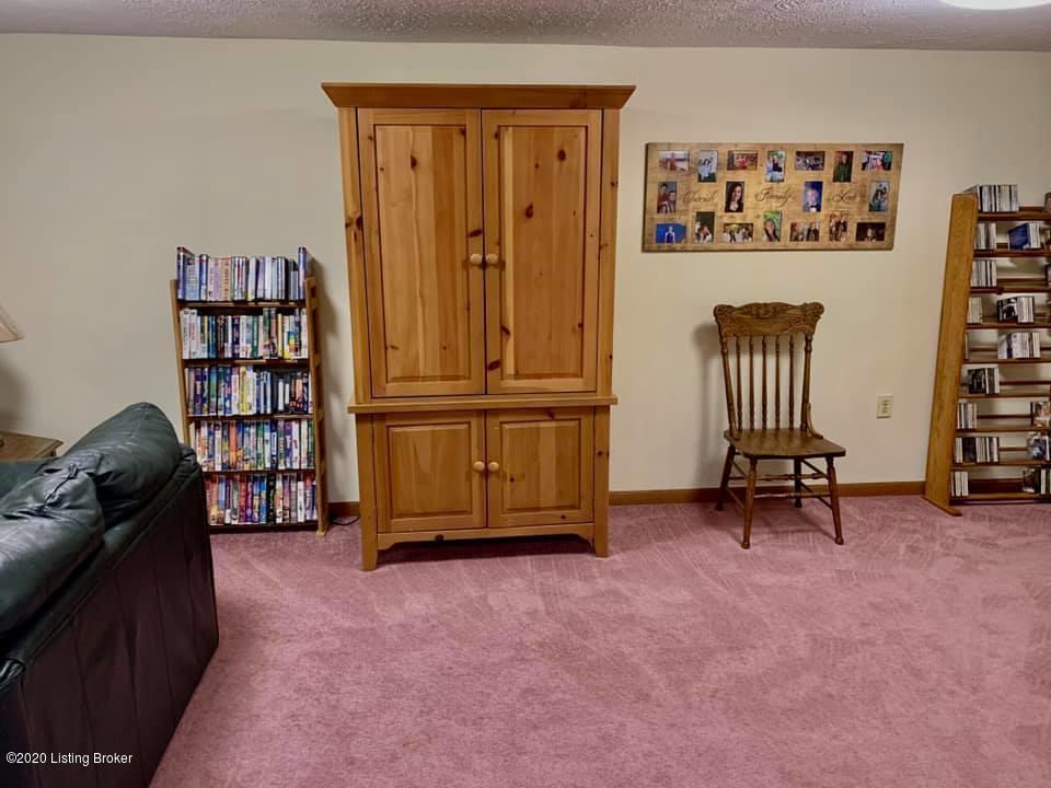 10412 Deering Road Louisville, KY 40272 - Photo 41 of 52 DeeringFamily2