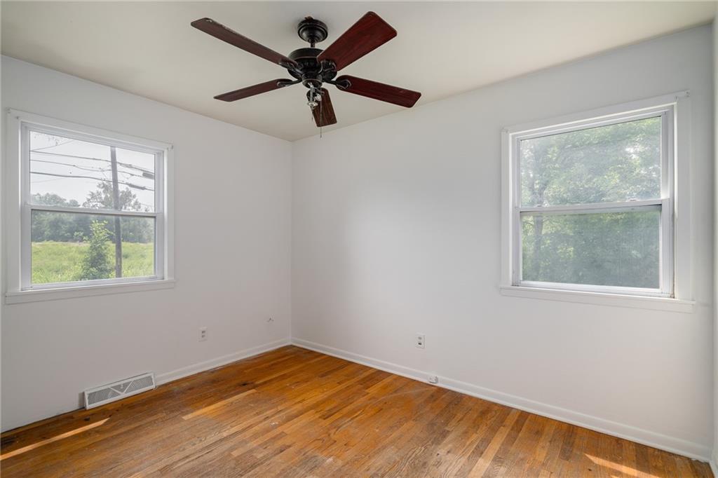 355 North 81st Terrace Kansas City, KS 66112 - Photo 16 of 28