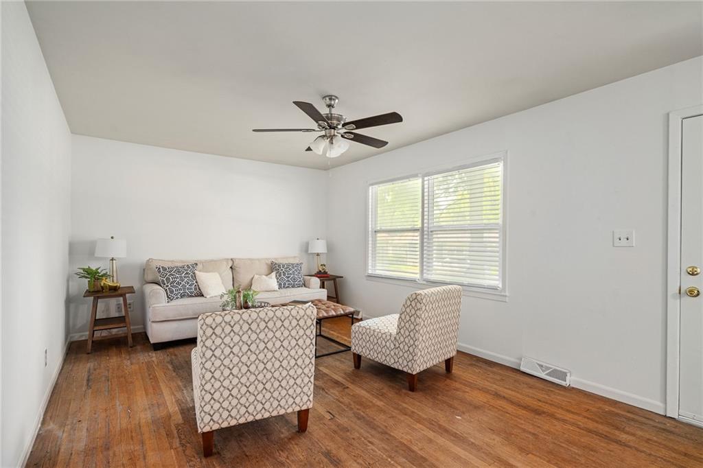 355 North 81st Terrace Kansas City, KS 66112 - Photo 4 of 28