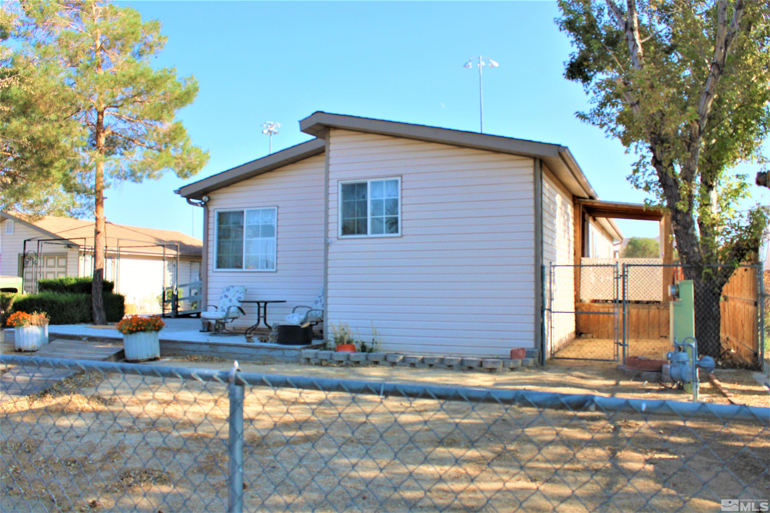 470 Compton Street Reno, NV 89506 - Photo 4 of 17 Photo 4