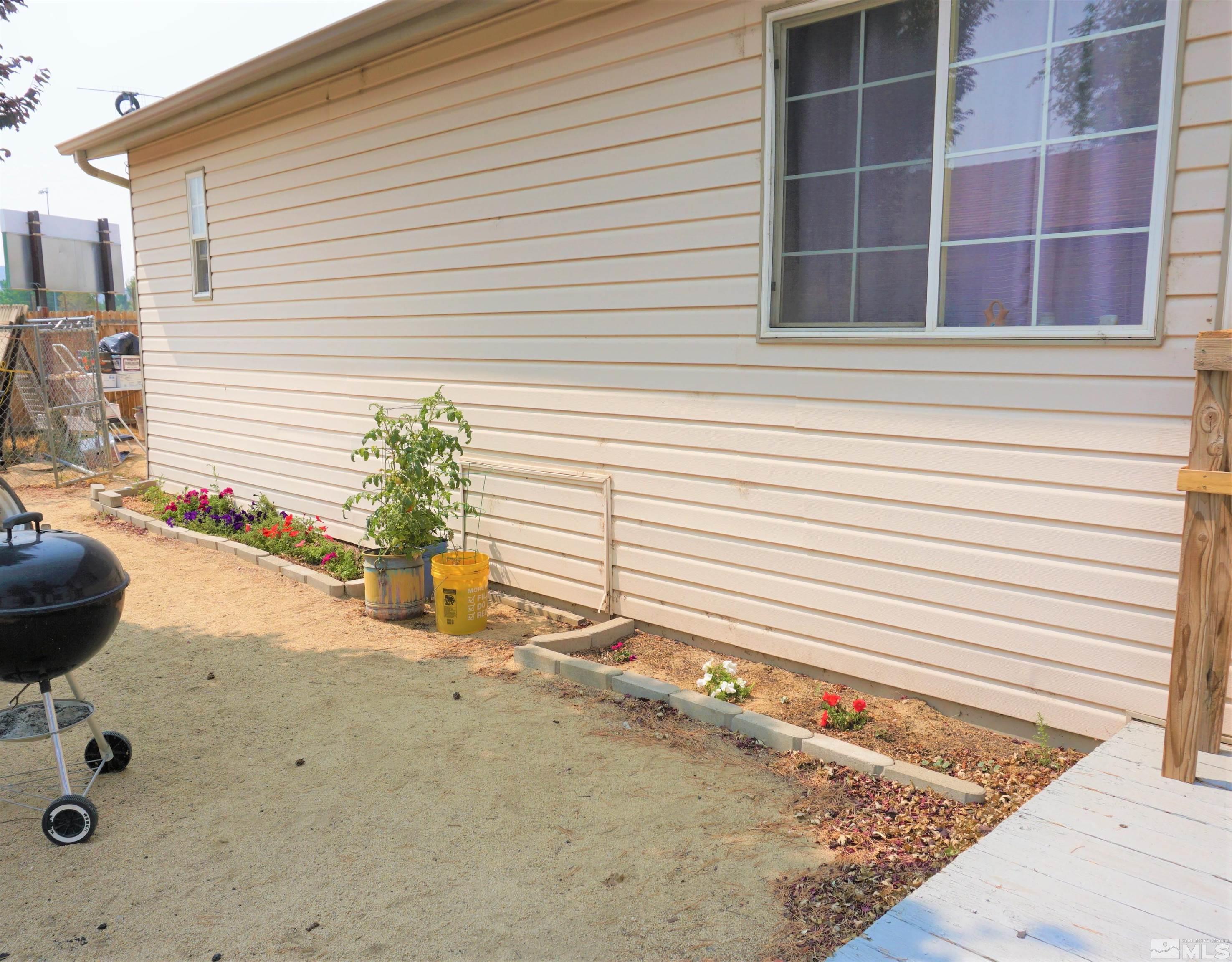 470 Compton Street Reno, NV 89506 - Photo 7 of 17 Photo 7