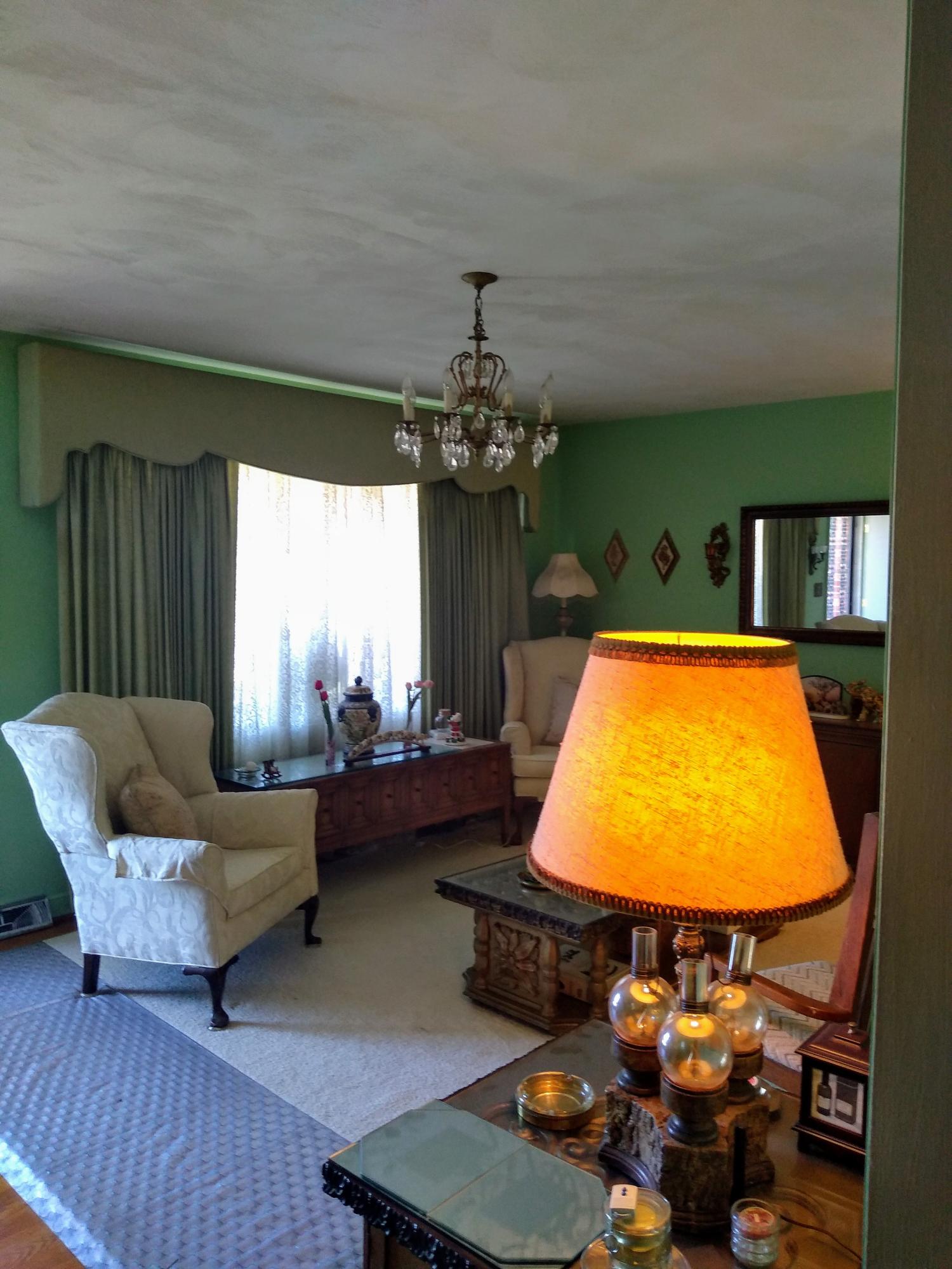 1825 Angus Road Northwest Roanoke, VA 24017 - Photo 3 of 23 Living room