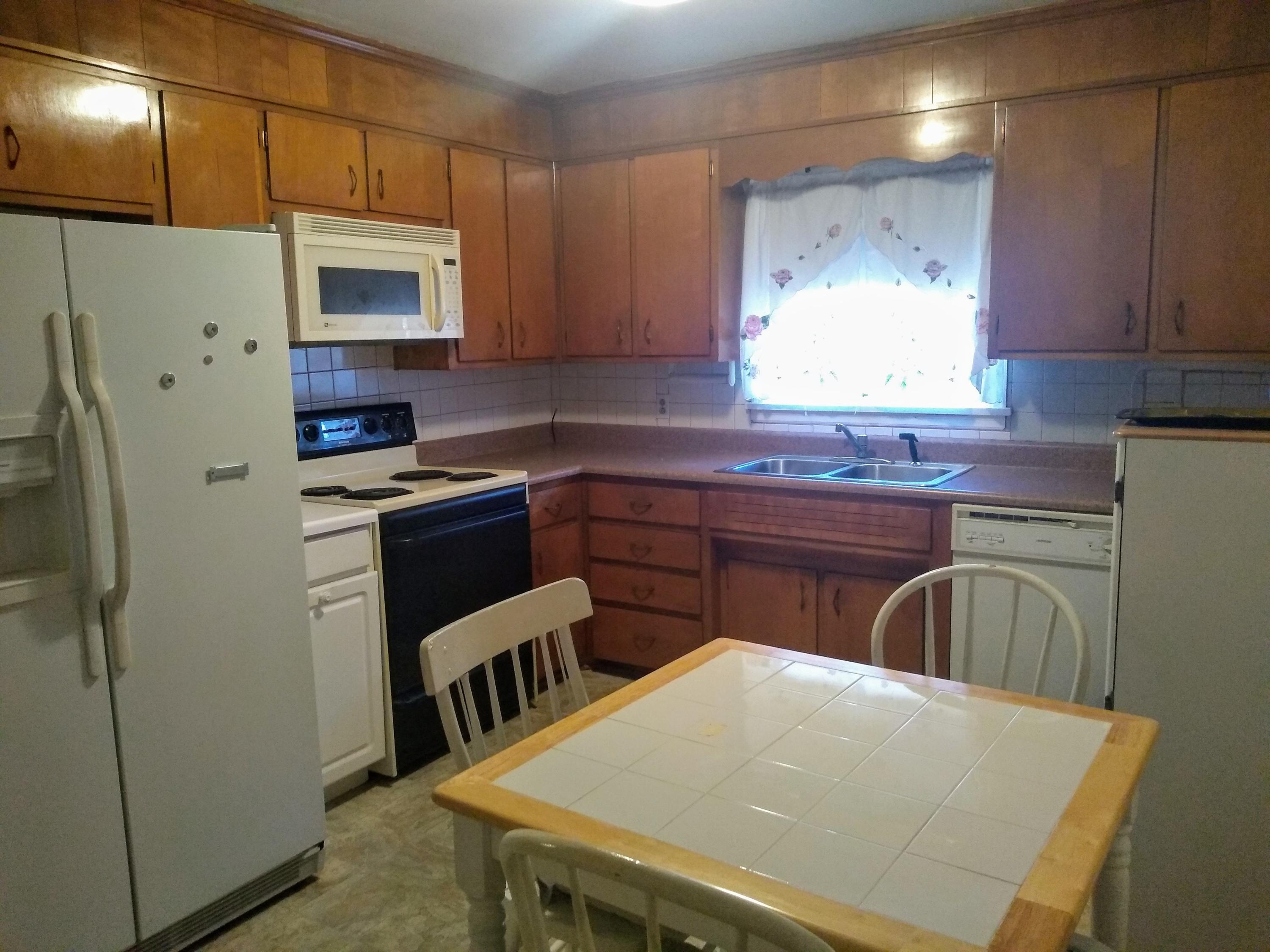 1825 Angus Road Northwest Roanoke, VA 24017 - Photo 5 of 23 Kitchen