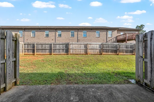 $975 | 2296 McCormick Lane, Unit E, Clarksville, TN 37040