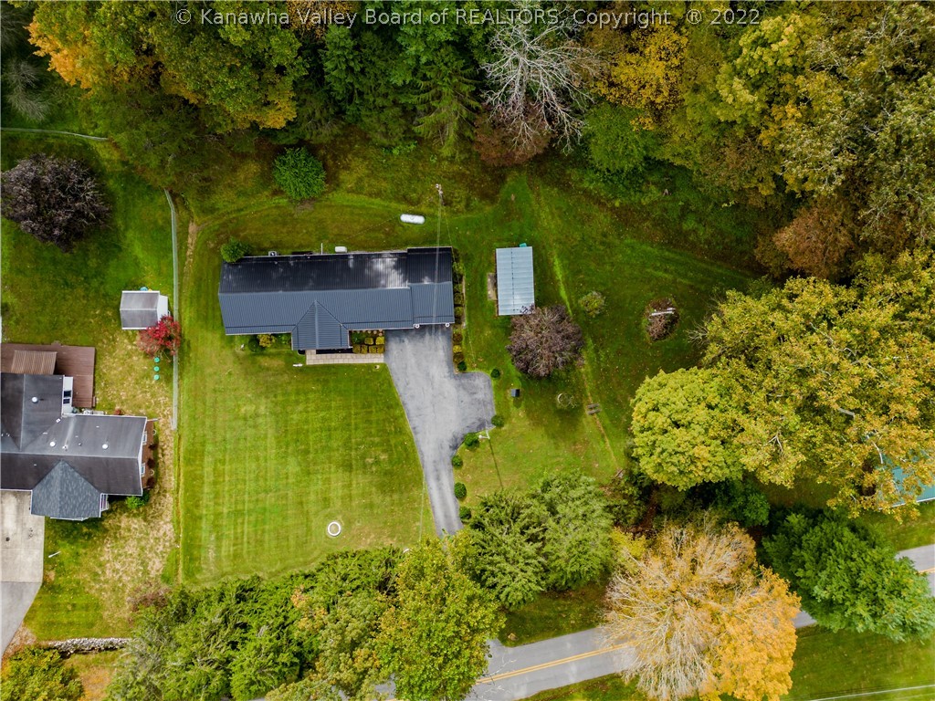 1891 Bills Creek Road Winfield, WV 25213 - Photo 8 of 31 Gallery Image 8