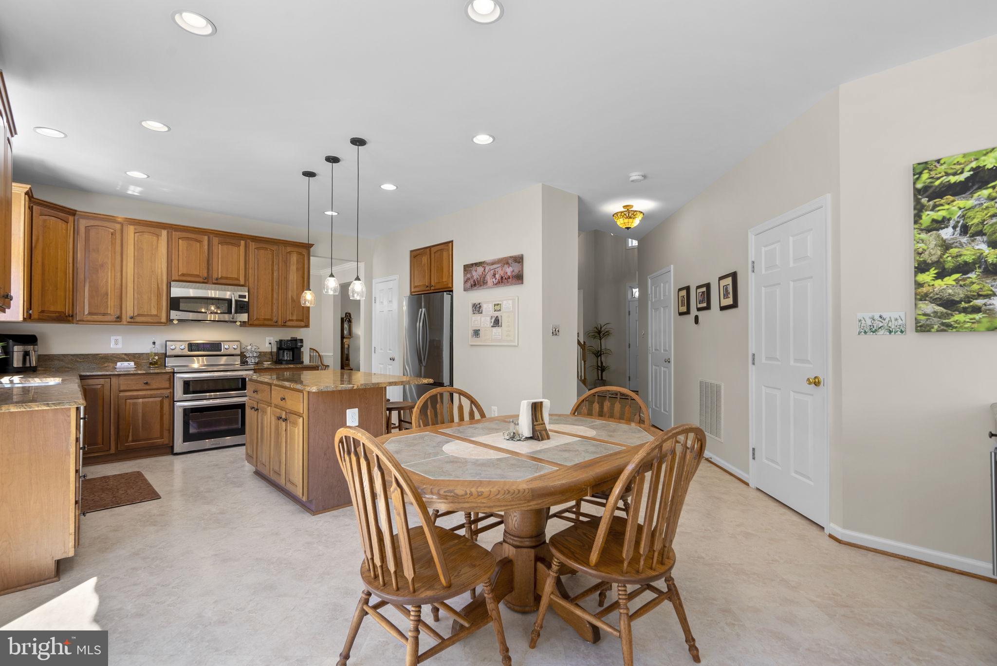 22335 Newcut Road Clarksburg, MD 20871 - Photo 14 of 49