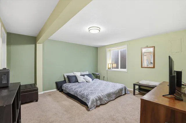 $359,000 | 26914 East Sanson Avenue, Newman Lake, WA 99025