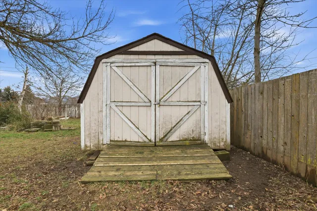 $359,000 | 26914 East Sanson Avenue, Newman Lake, WA 99025