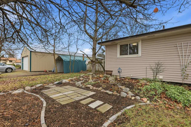 $359,000 | 26914 East Sanson Avenue, Newman Lake, WA 99025