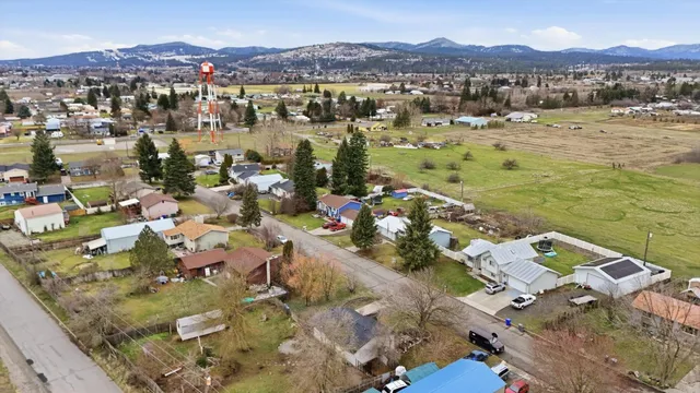 $359,000 | 26914 East Sanson Avenue, Newman Lake, WA 99025