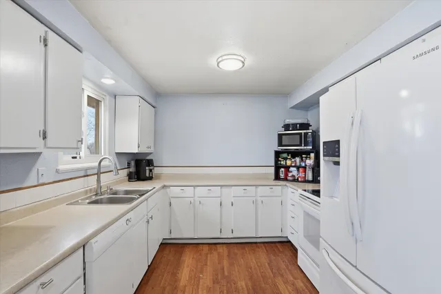 $359,000 | 26914 East Sanson Avenue, Newman Lake, WA 99025