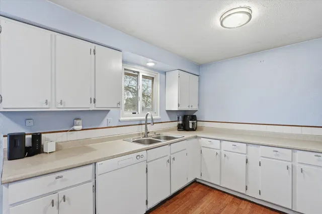 $359,000 | 26914 East Sanson Avenue, Newman Lake, WA 99025