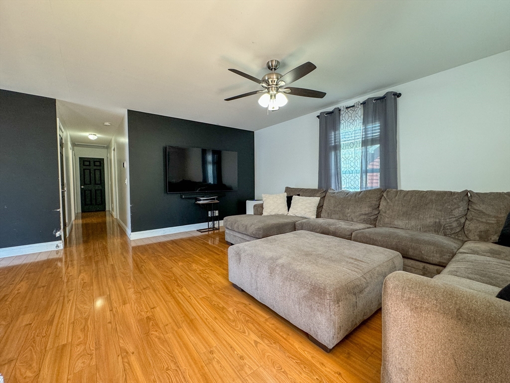 334 Newton Street Fall River, MA 02721 - Photo 10 of 38 Gallery Image 10